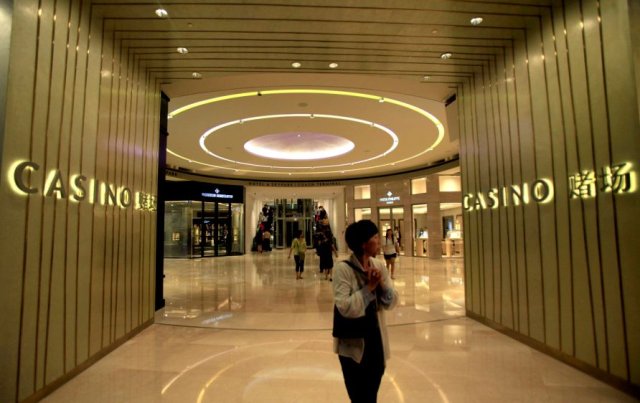 Marina_Bay_Sands__13_Casino.jpg